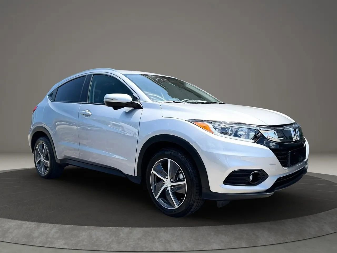Used 2022 Honda HR-V EX image 3
