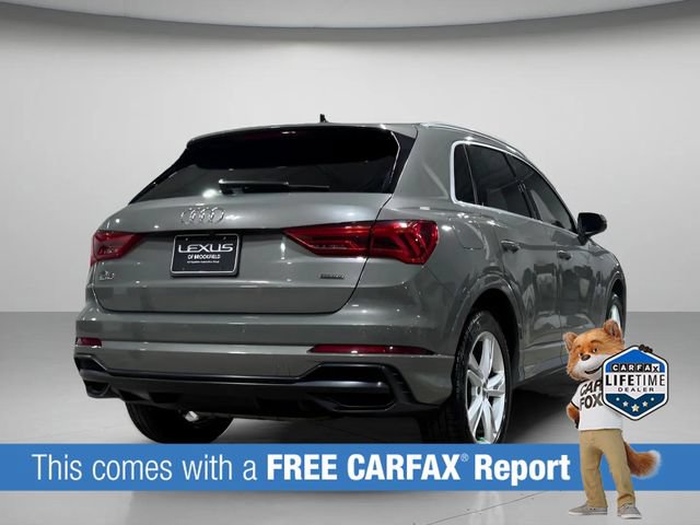 Used 2020 Audi Q3 2.0T Premium w/ Convenience Package AWD/4WD image 4