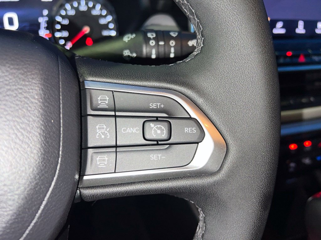Used 2026 Jeep Compass Limited AWD/4WD image 34
