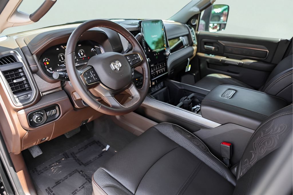 Used 2026 RAM 2500 Limited AWD/4WD image 13