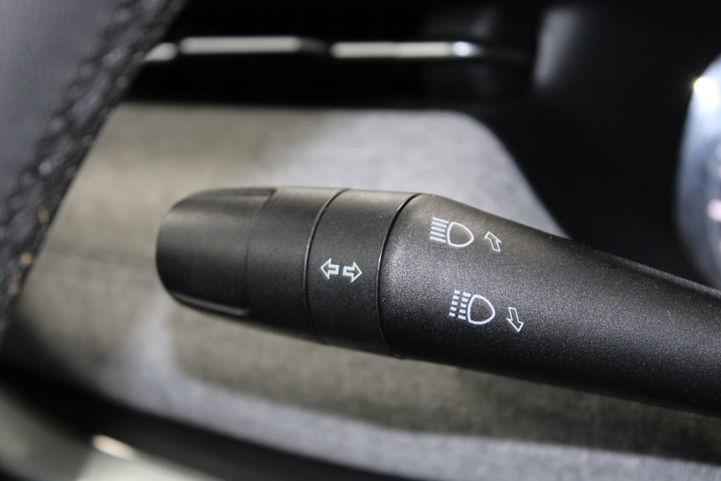 Used 2024 Jeep Compass Latitude image 34