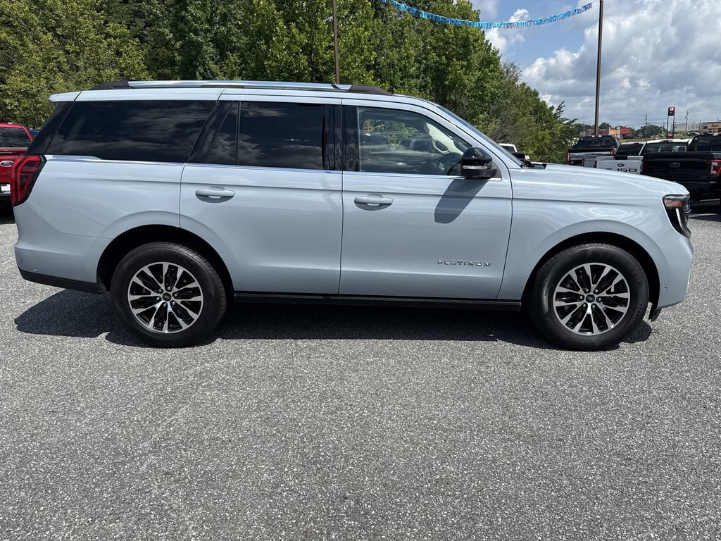 Used 2025 Ford Expedition Platinum AWD/4WD image 8