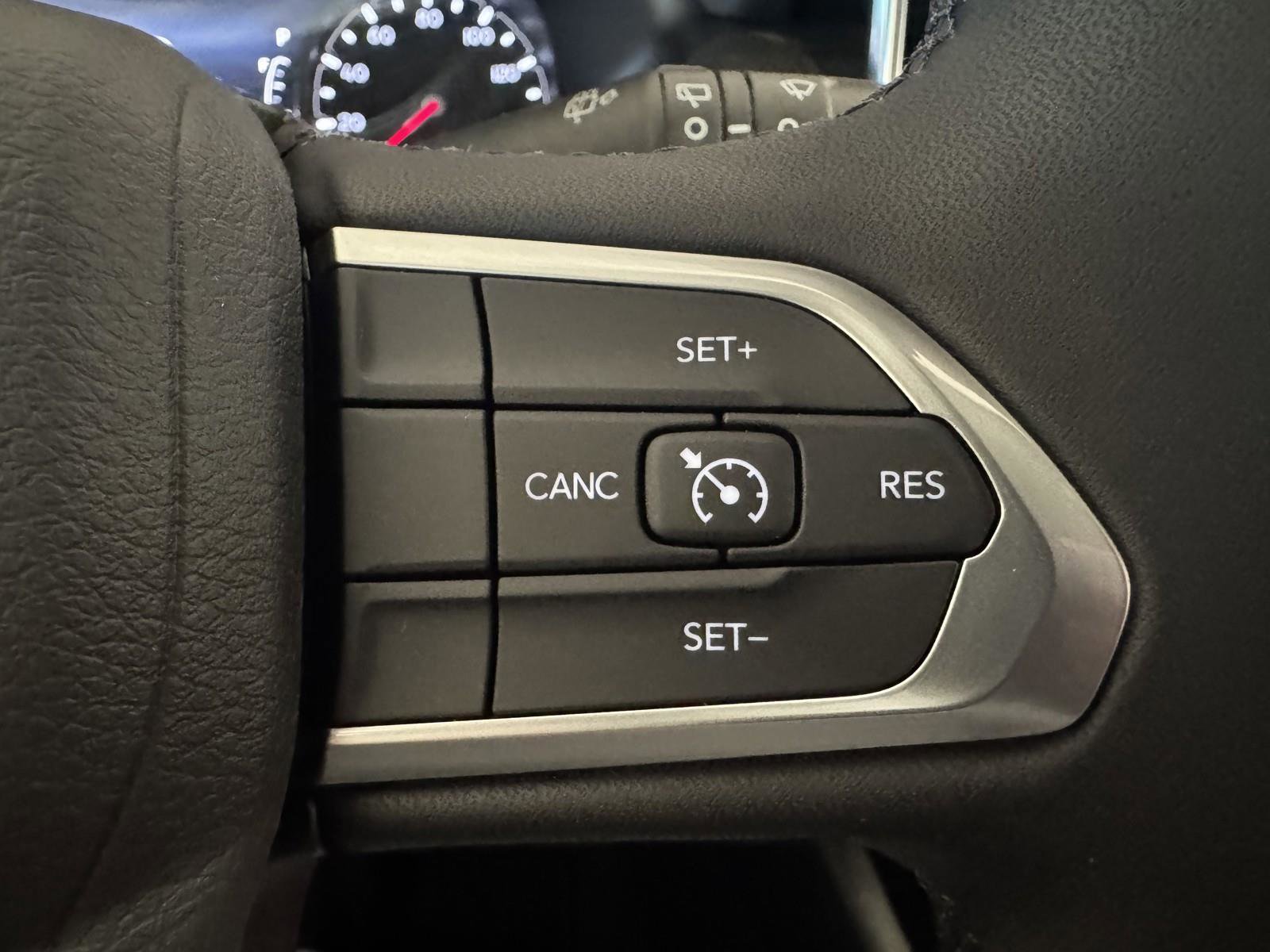 New 2026 Jeep Compass Latitude image 17