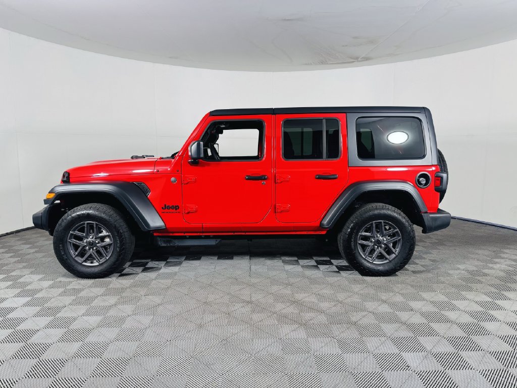 Used 2026 Jeep Wrangler Unlimited Sport AWD/4WD image 5