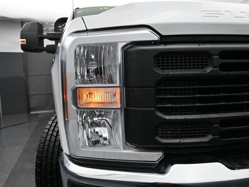 Used 2023 Ford F250 XL w/ XL Chrome Package RWD image 10