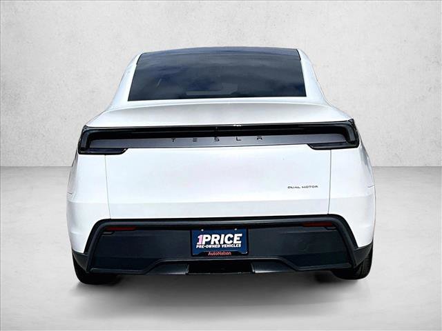 Used 2026 Tesla Model Y AWD image 4