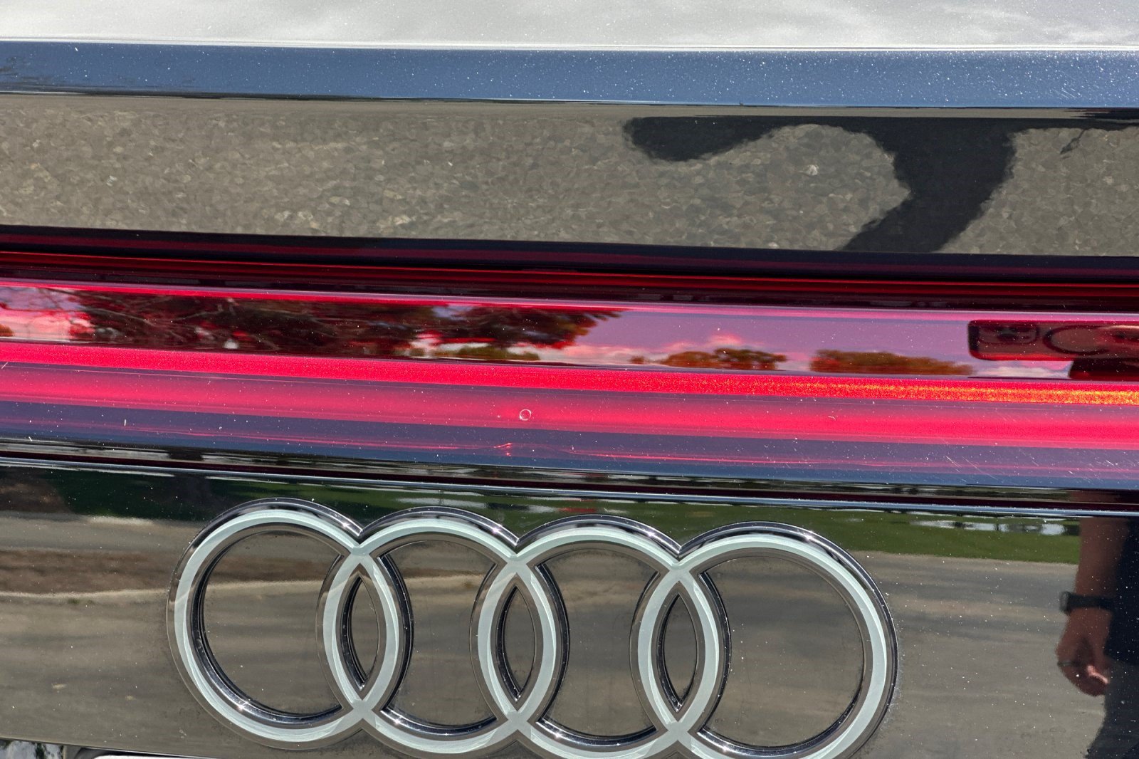 Used 2025 Audi Q8 Prestige AWD/4WD image 39