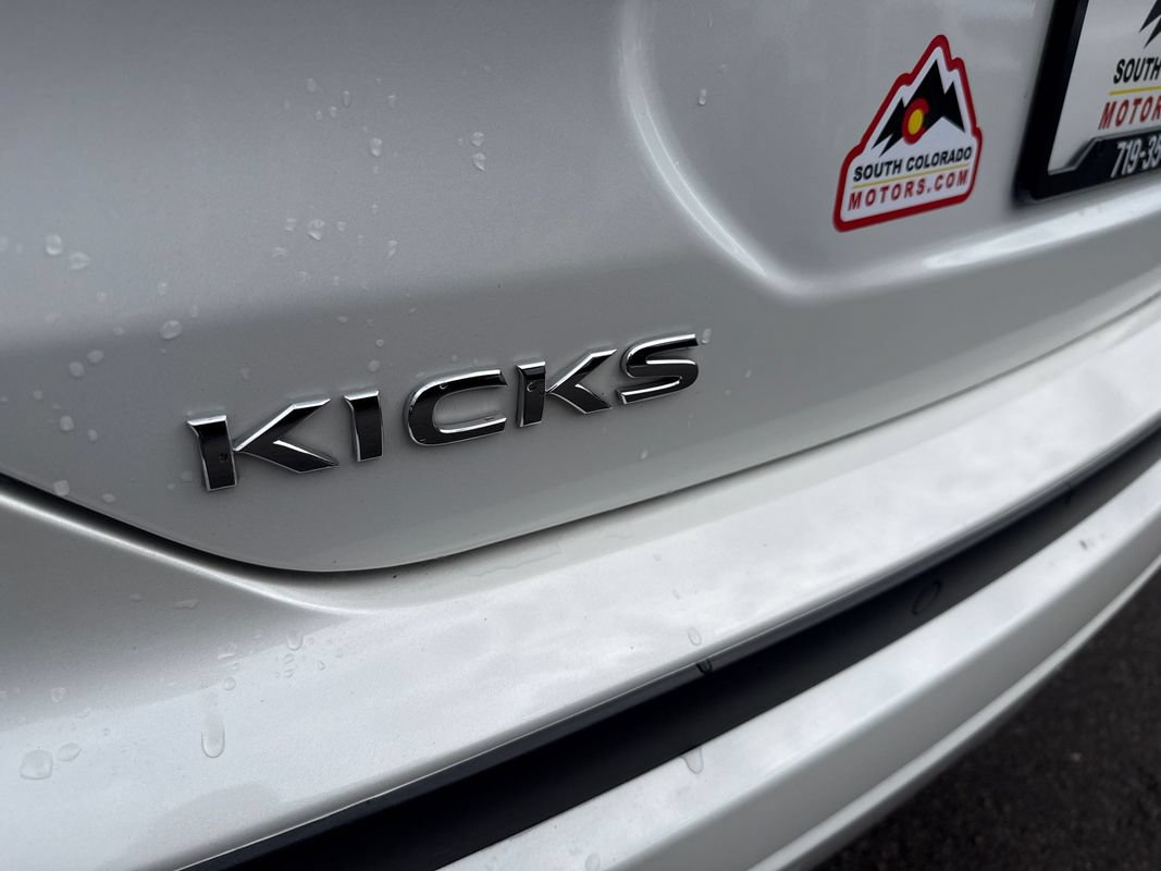Used 2021 Nissan Kicks SV FWD image 12