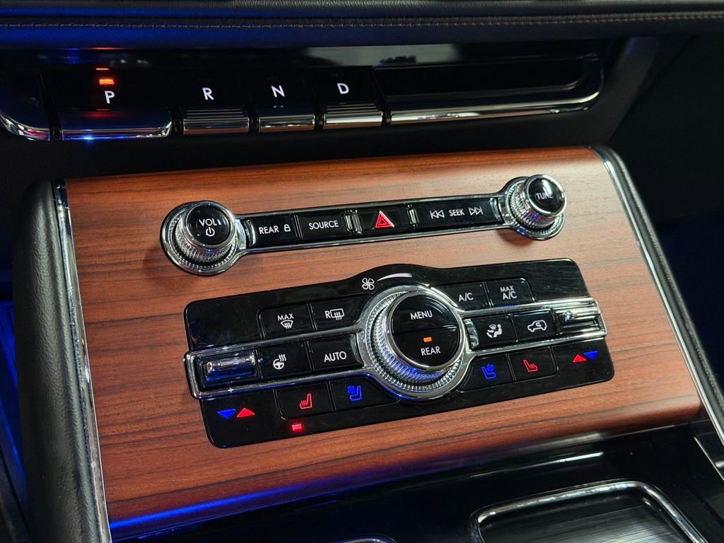 Used 2024 Lincoln Aviator Reserve image 33