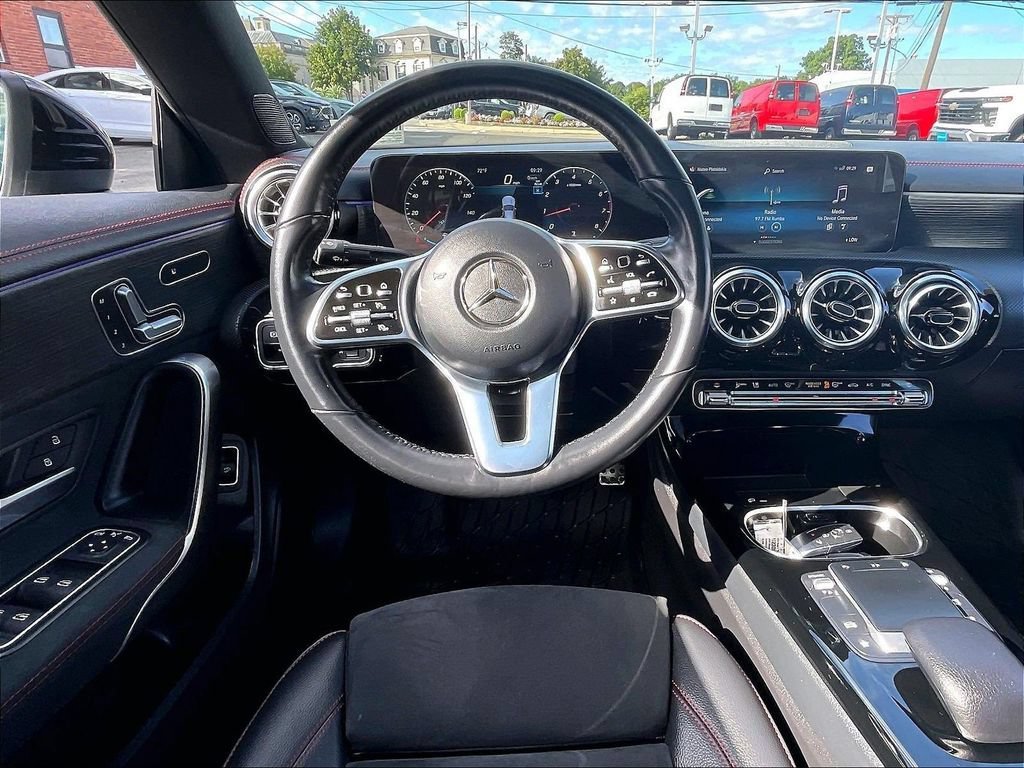 Used 2023 Mercedes-Benz CLA 250 4MATIC image 17