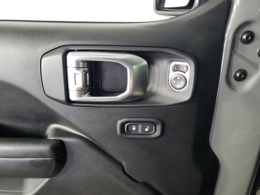 Used 2023 Jeep Gladiator Willys image 28