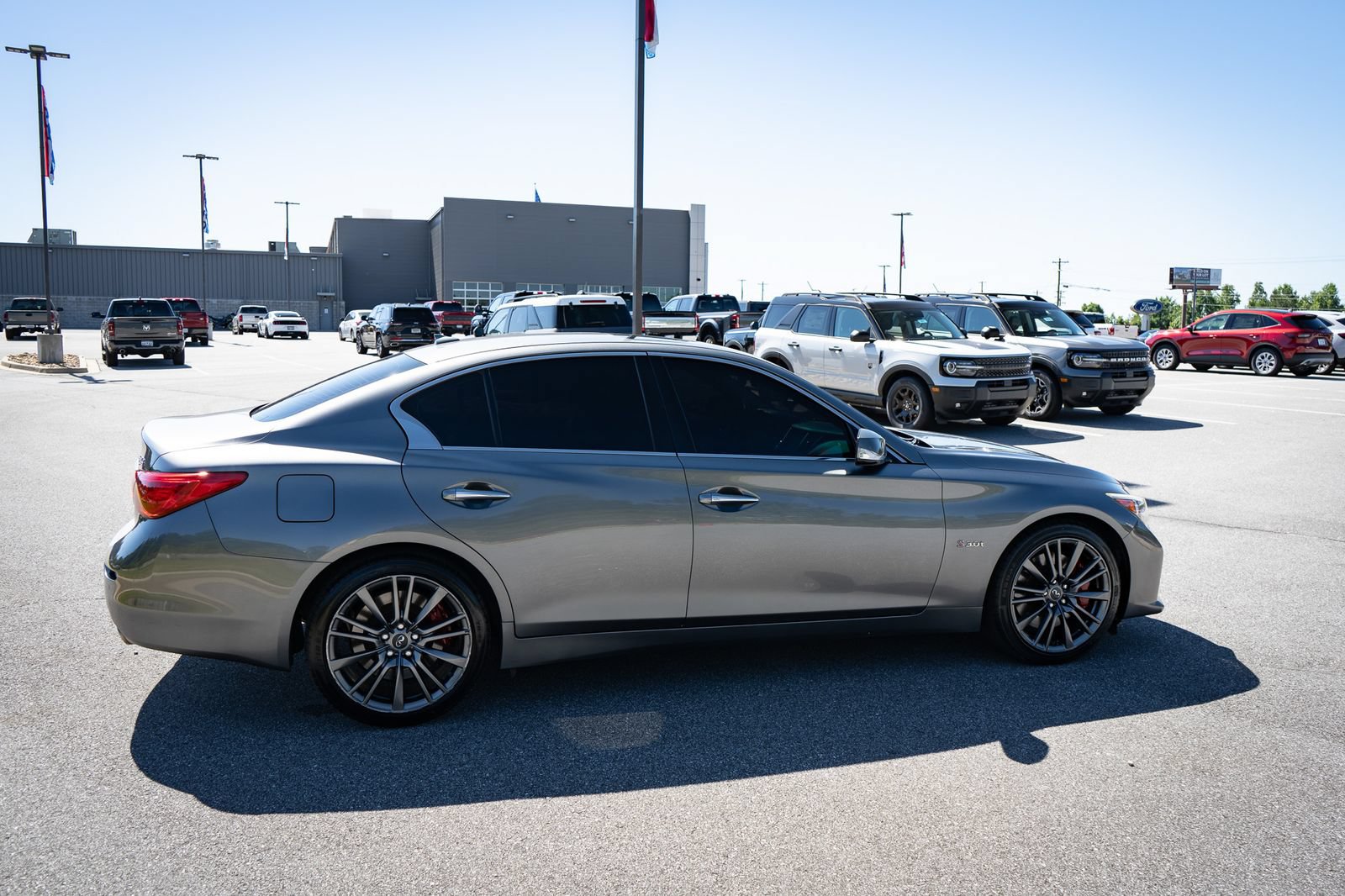 Used 2017 INFINITI Q50 Red Sport 400 AWD/4WD image 9