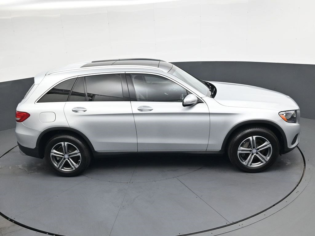 Used 2016 Mercedes-Benz GLC 300 4MATIC w/ Premium Package image 19