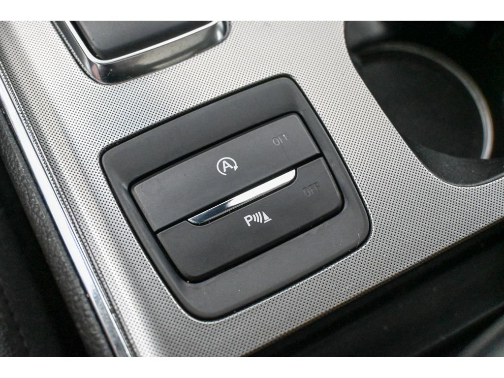 Used 2022 Ford Edge Titanium w/ Class II Trailer Tow Package image 40