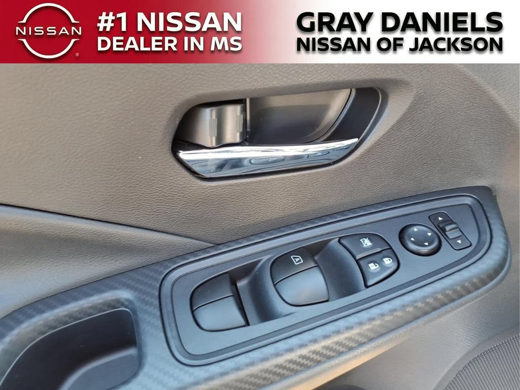 New 2025 Nissan Versa SV w/ Trunk Package FWD image 10