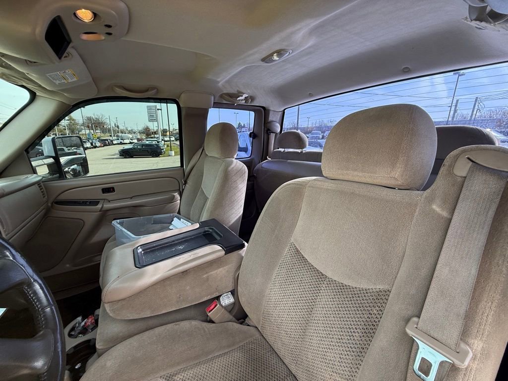 Used 2004 Chevrolet Silverado 2500 LS w/ Skid Plate Package image 14
