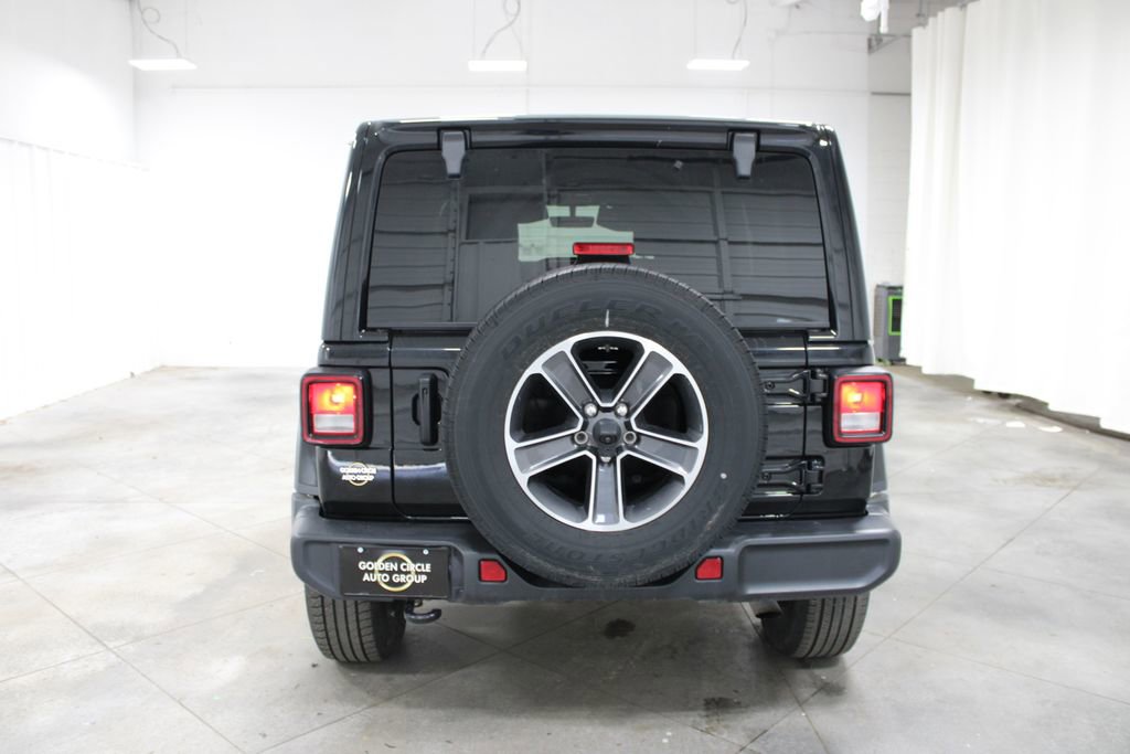 Used 2023 Jeep Wrangler Sahara image 8