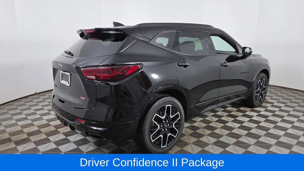 Used 2025 Chevrolet Blazer RS w/ Driver Confidence II Package image 9