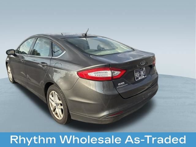 Used 2015 Ford Fusion SE FWD image 6
