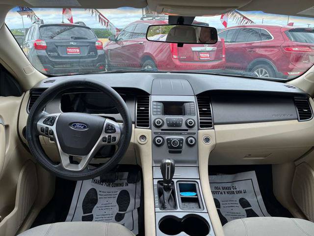 Used 2016 Ford Taurus SE FWD image 14