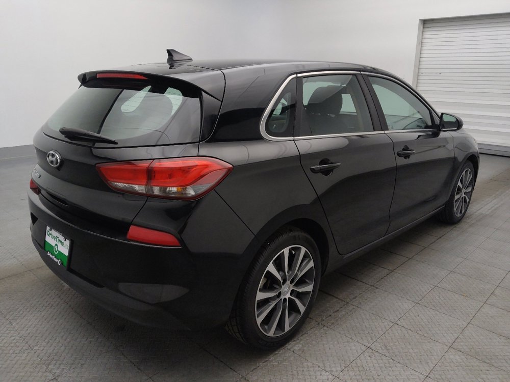 Used 2018 Hyundai Elantra GT FWD image 9