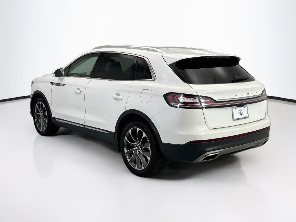 Used 2023 Lincoln Nautilus Reserve w/ Luxury Package AWD/4WD image 7