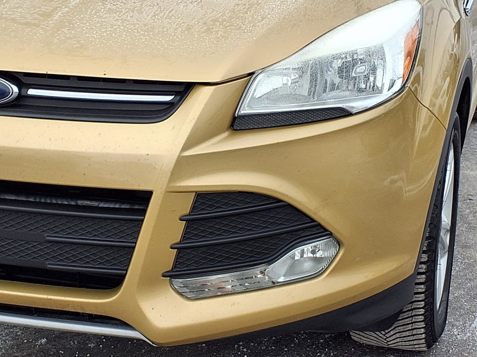 Used 2015 Ford Escape SE image 24