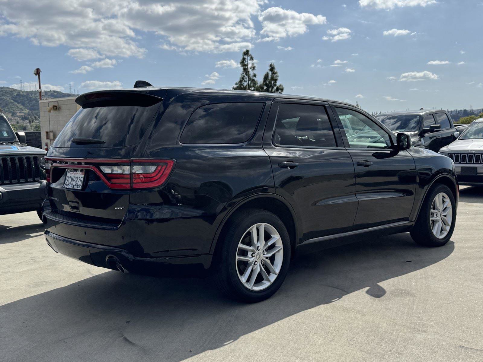 Used 2022 Dodge Durango GT RWD image 4