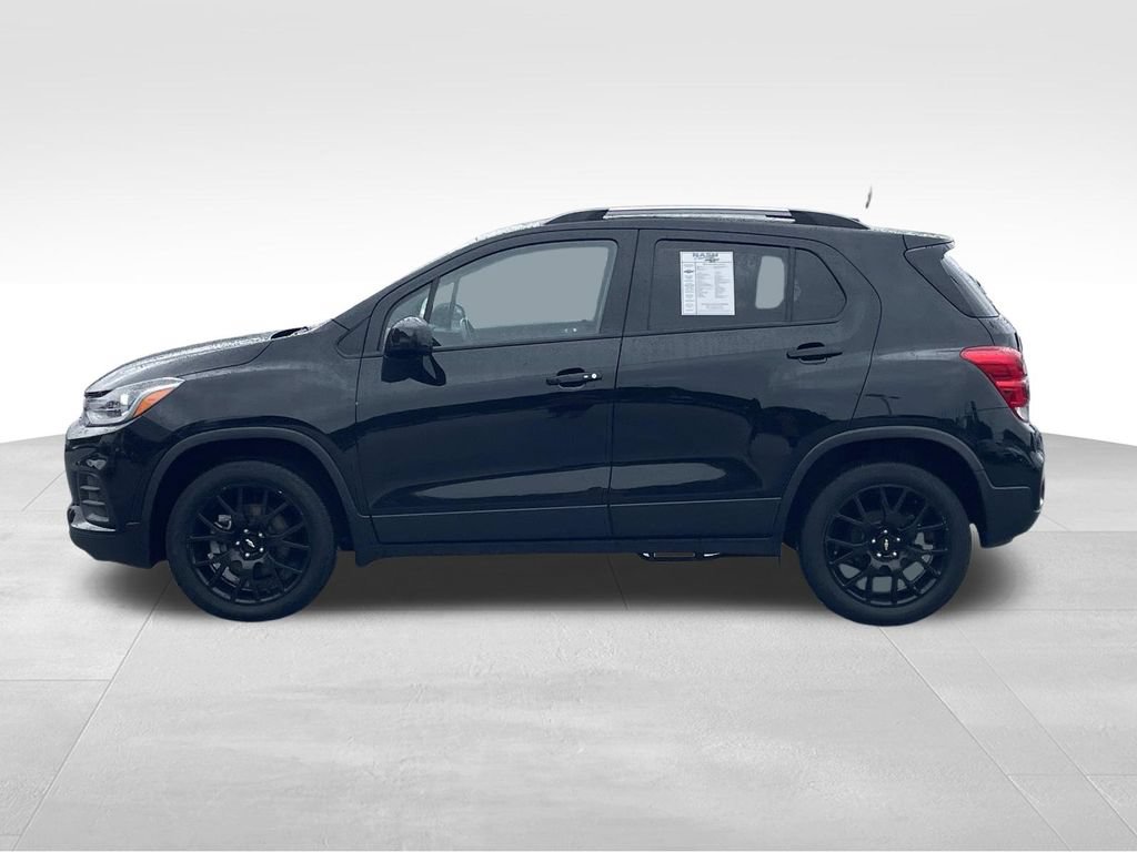 Used 2022 Chevrolet Trax LT w/ Midnight Edition AWD/4WD image 7