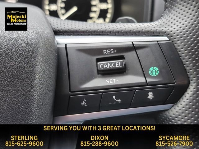 Used 2025 Mitsubishi Outlander SE image 37