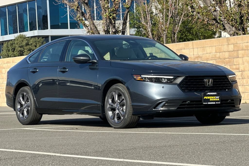 New 2026 Honda Accord EX-L image 2