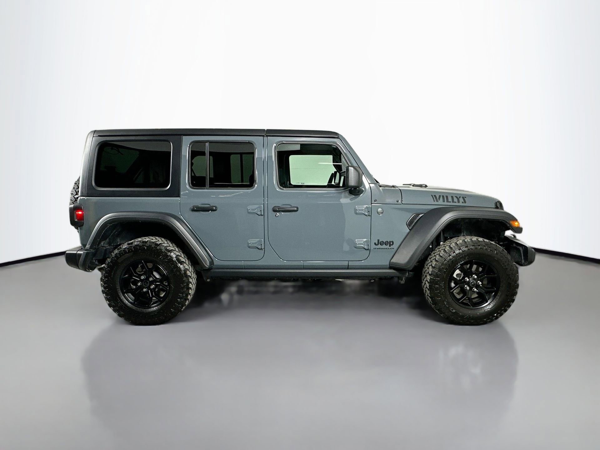 Used 2026 Jeep Wrangler Willys image 5