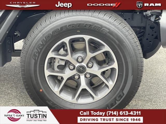 New 2025 Jeep Gladiator Sport AWD/4WD image 38