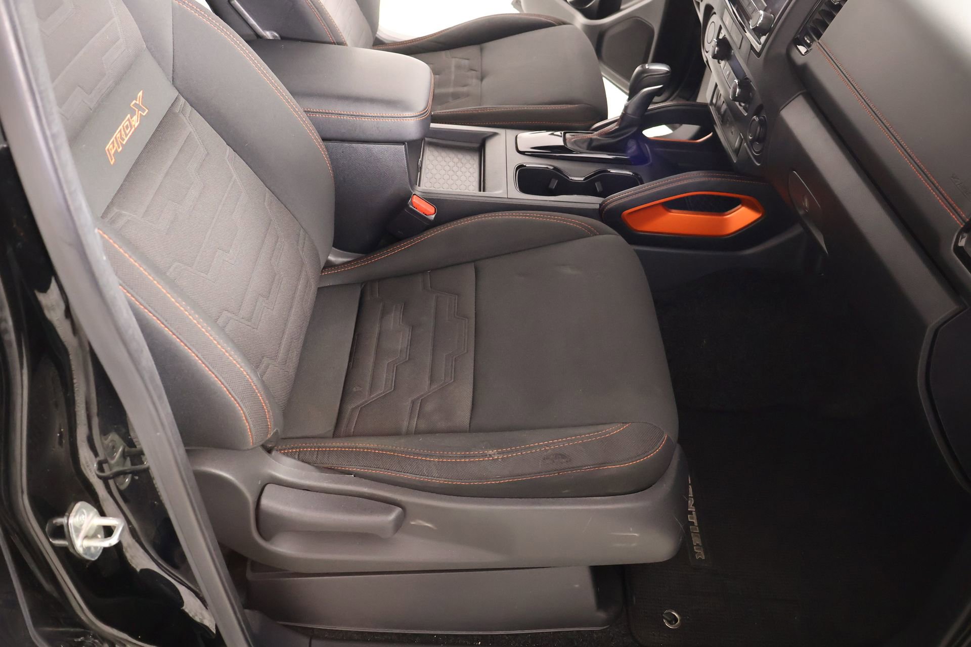 Used 2022 Nissan Frontier Pro-X w/ Technology Package RWD image 13