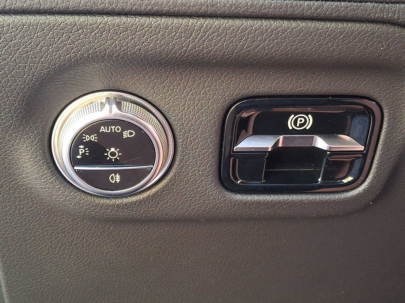 Certified 2023 Mercedes-Benz EQS 580 4MATIC Sedan image 21
