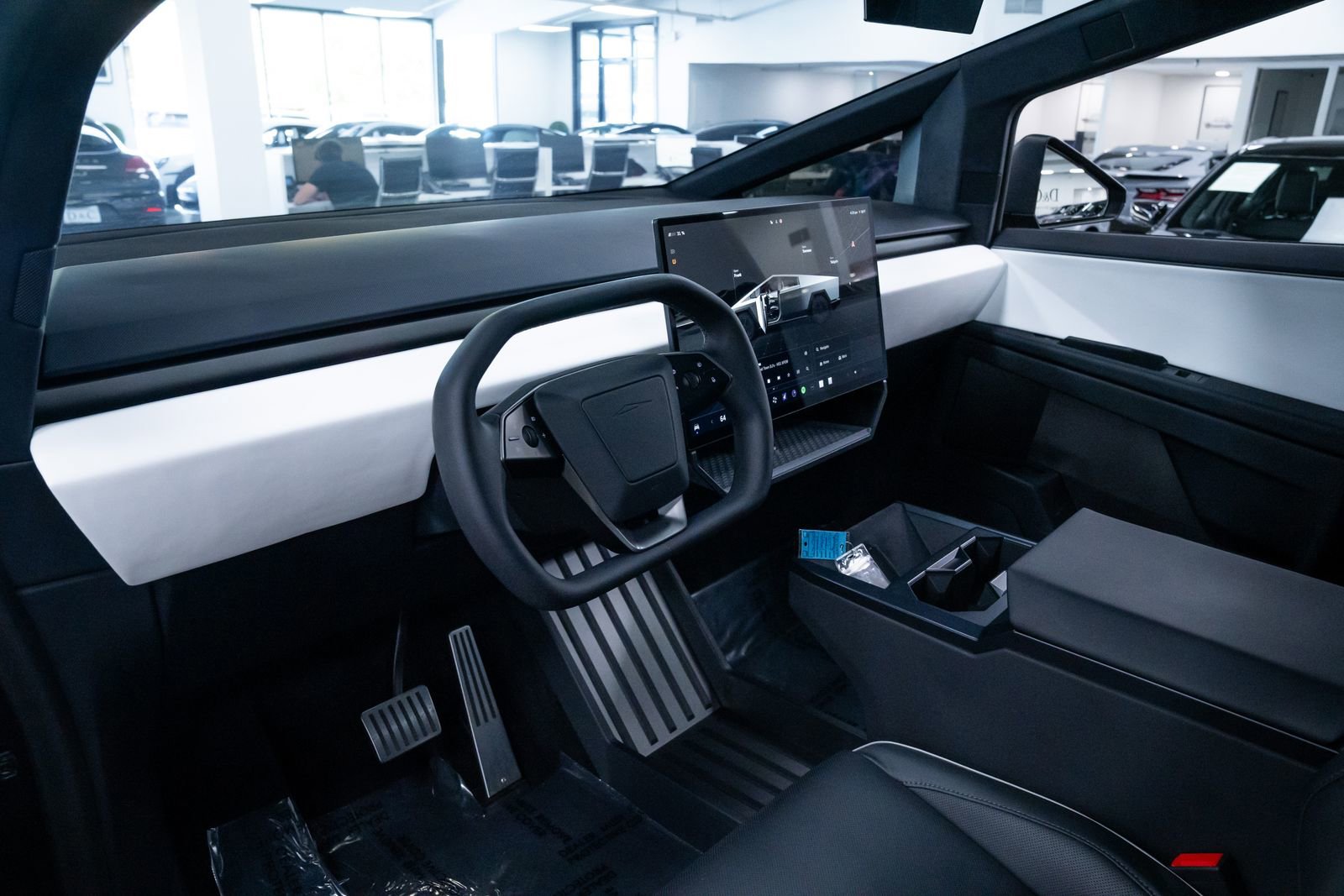 Used 2024 Tesla Cybertruck AWD Crew Cab image 17
