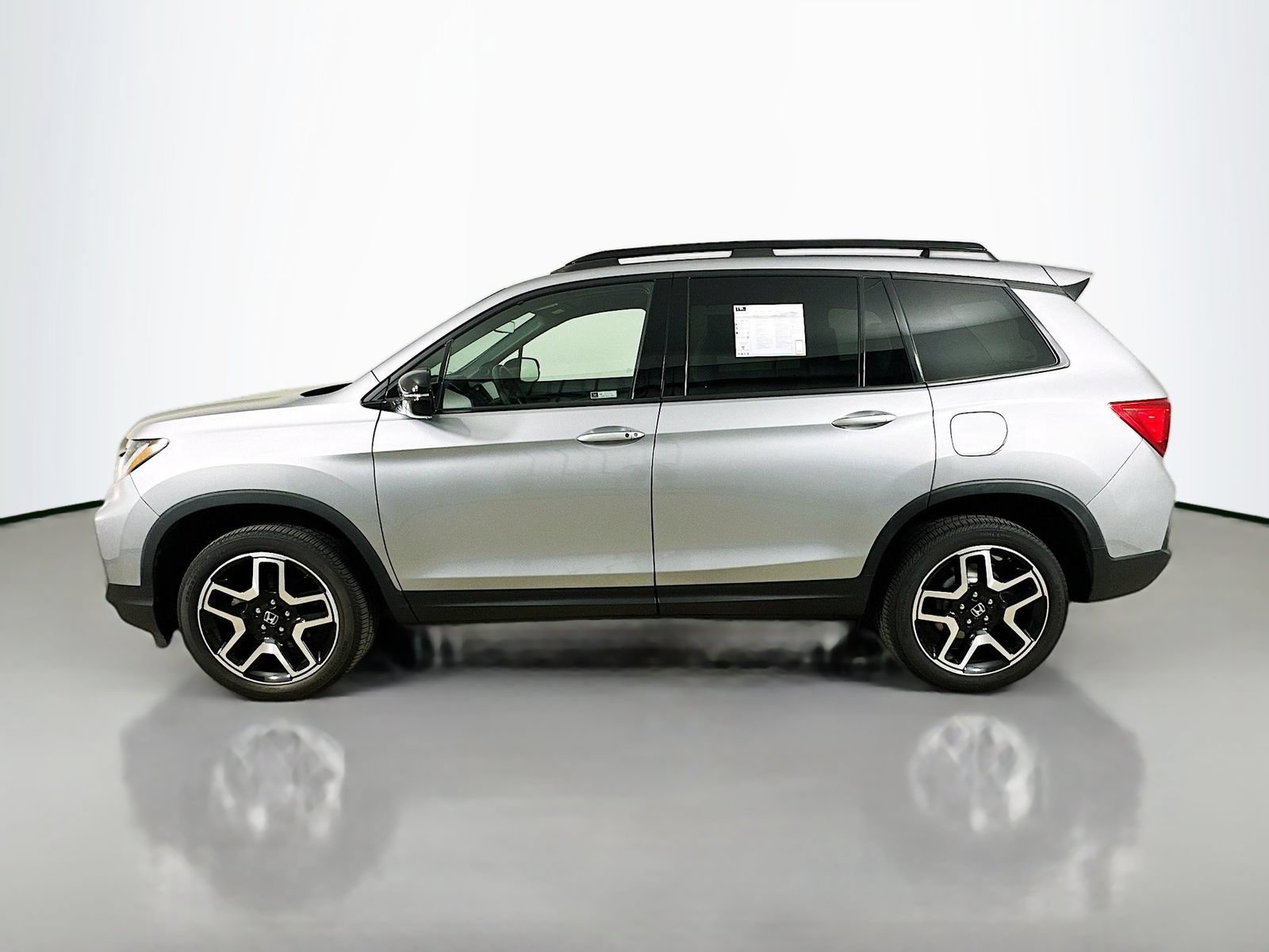 Used 2022 Honda Passport Elite image 8