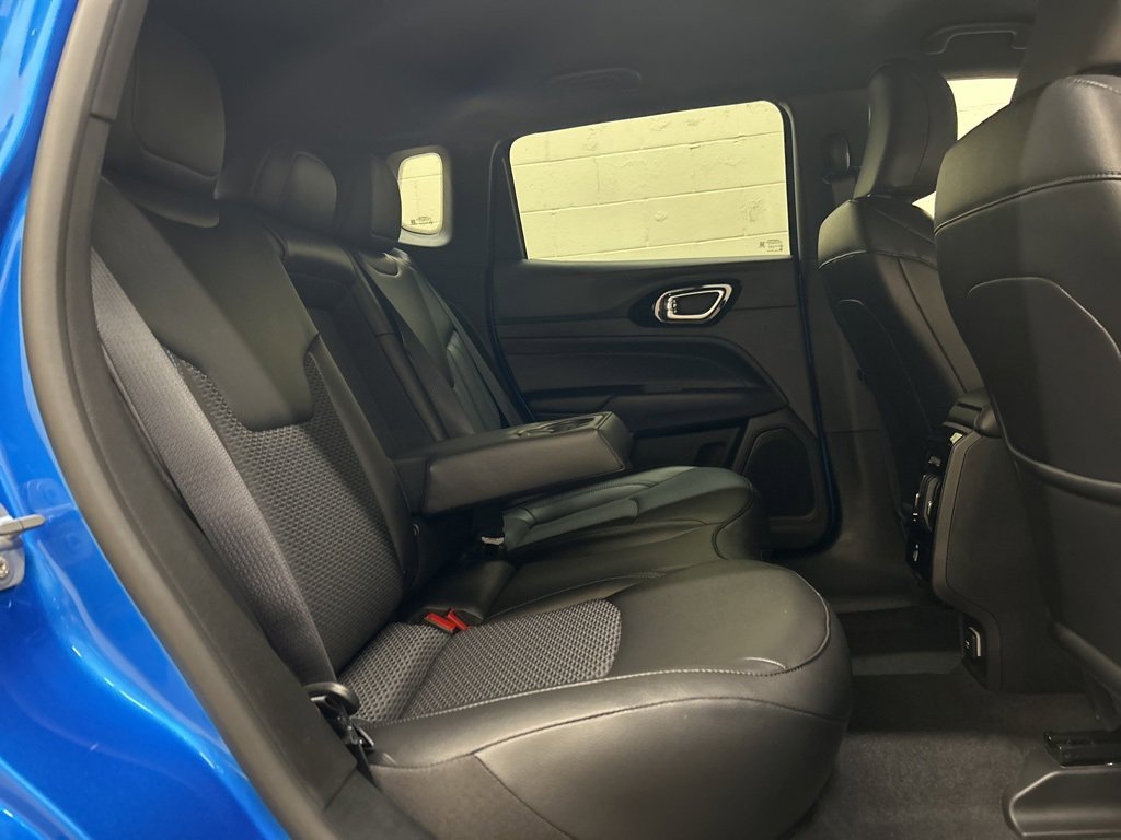 New 2026 Jeep Compass Latitude image 9