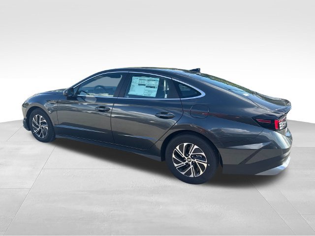 New 2026 Hyundai Sonata Blue FWD image 3