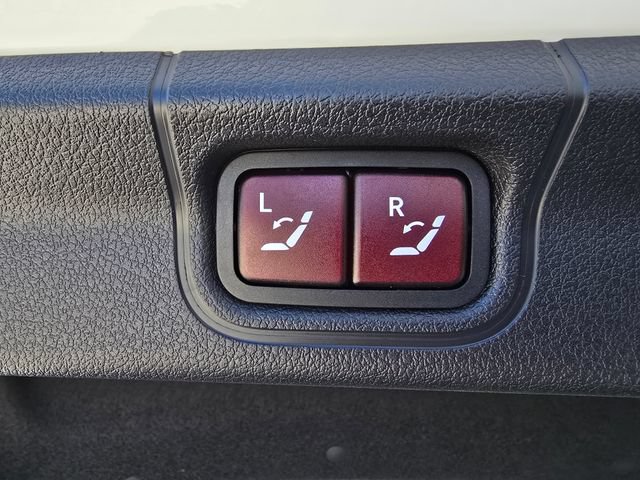 Used 2025 Mercedes-Benz EQE 350+ 4MATIC Sedan image 45