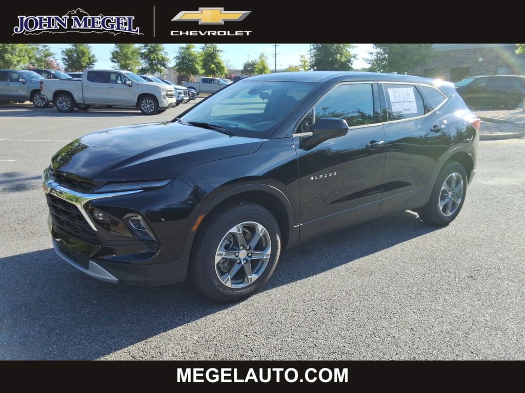 New 2026 Chevrolet Blazer LT FWD image 1