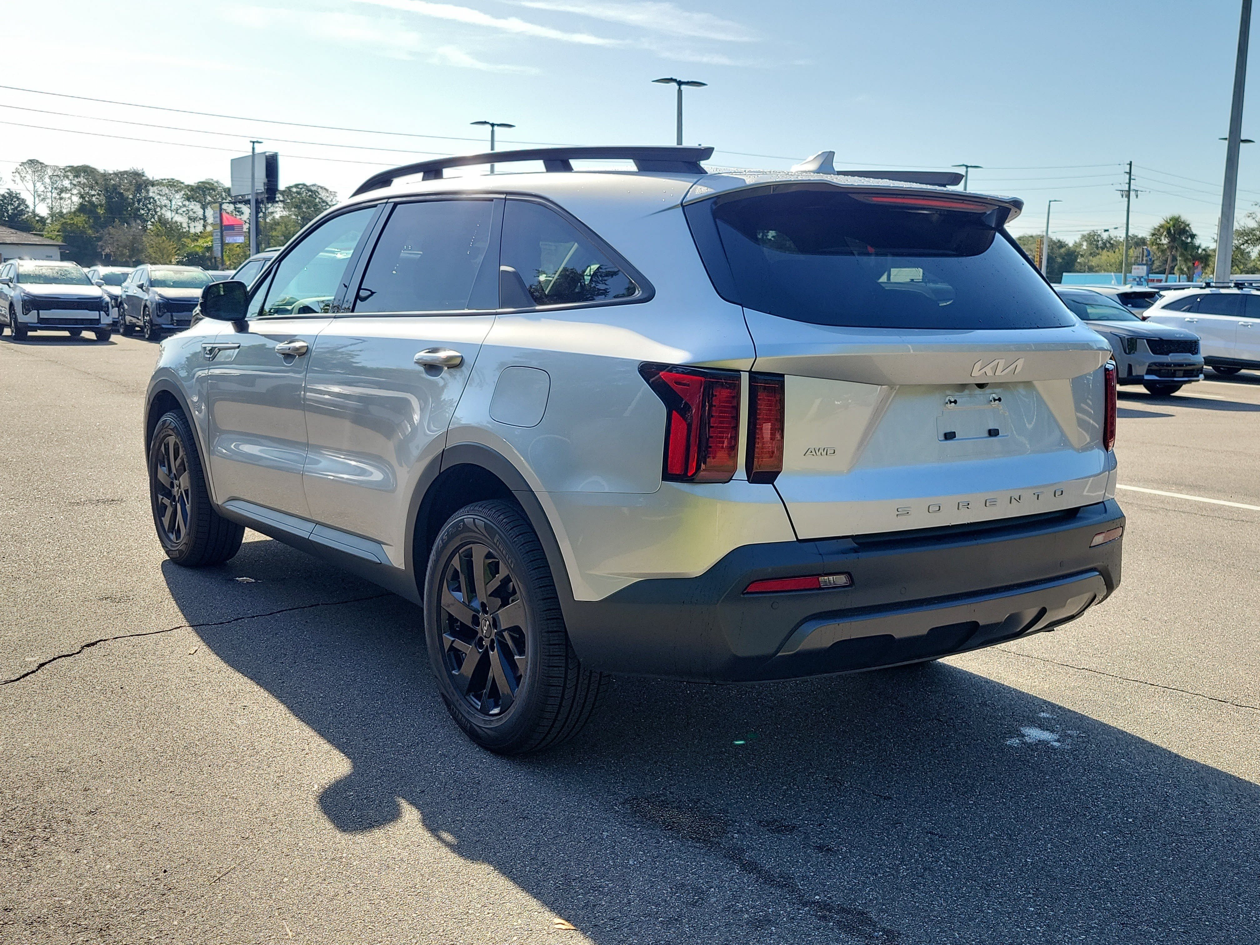 Certified 2022 Kia Sorento S AWD/4WD image 4