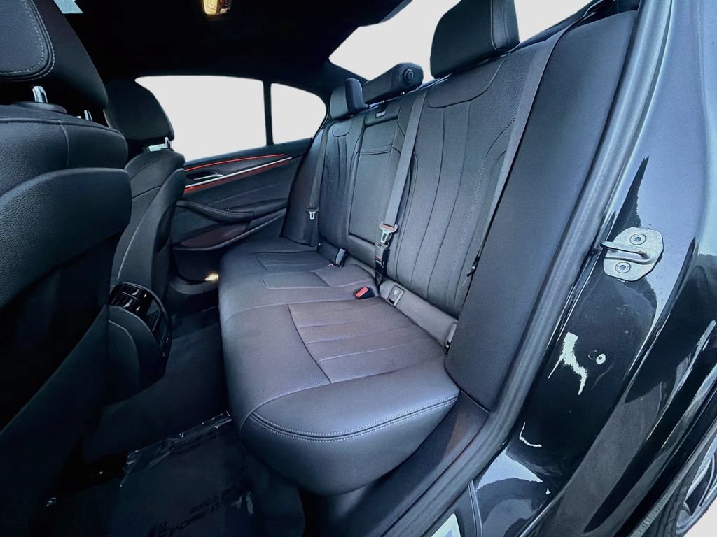 Used 2023 BMW 530i w/ Convenience Package RWD image 21