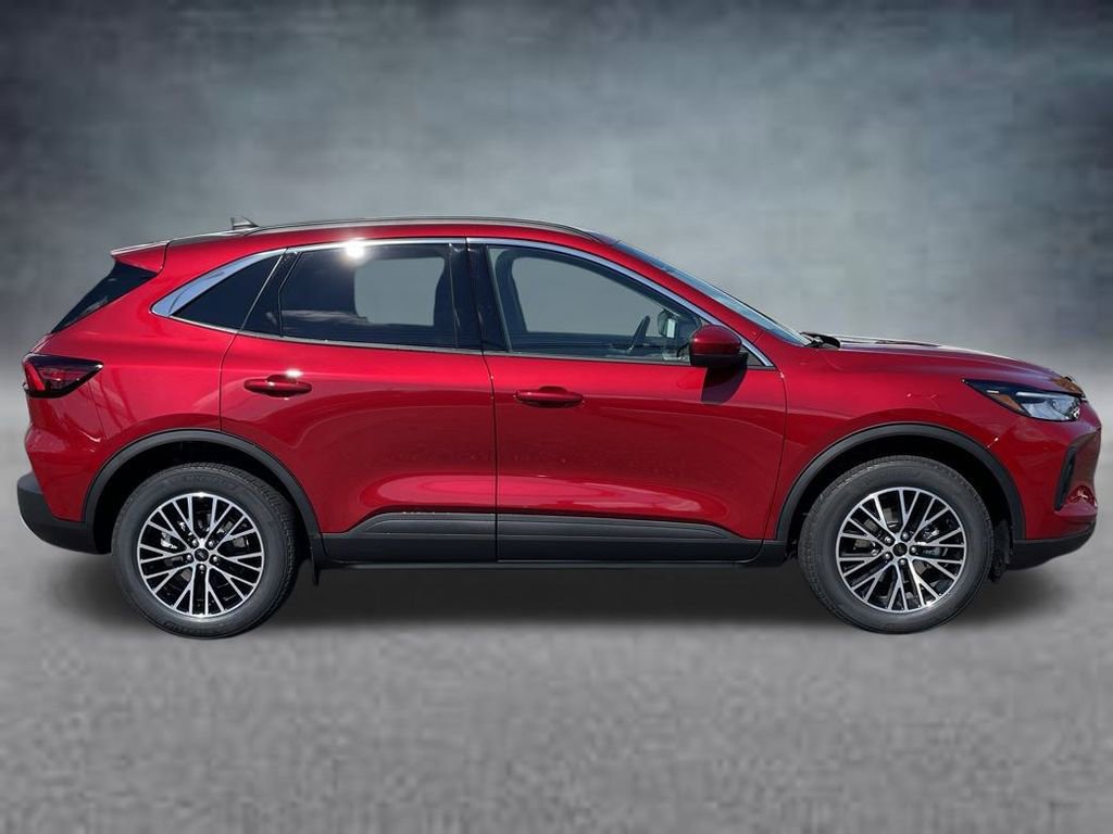 Used 2024 Ford Escape SE image 4