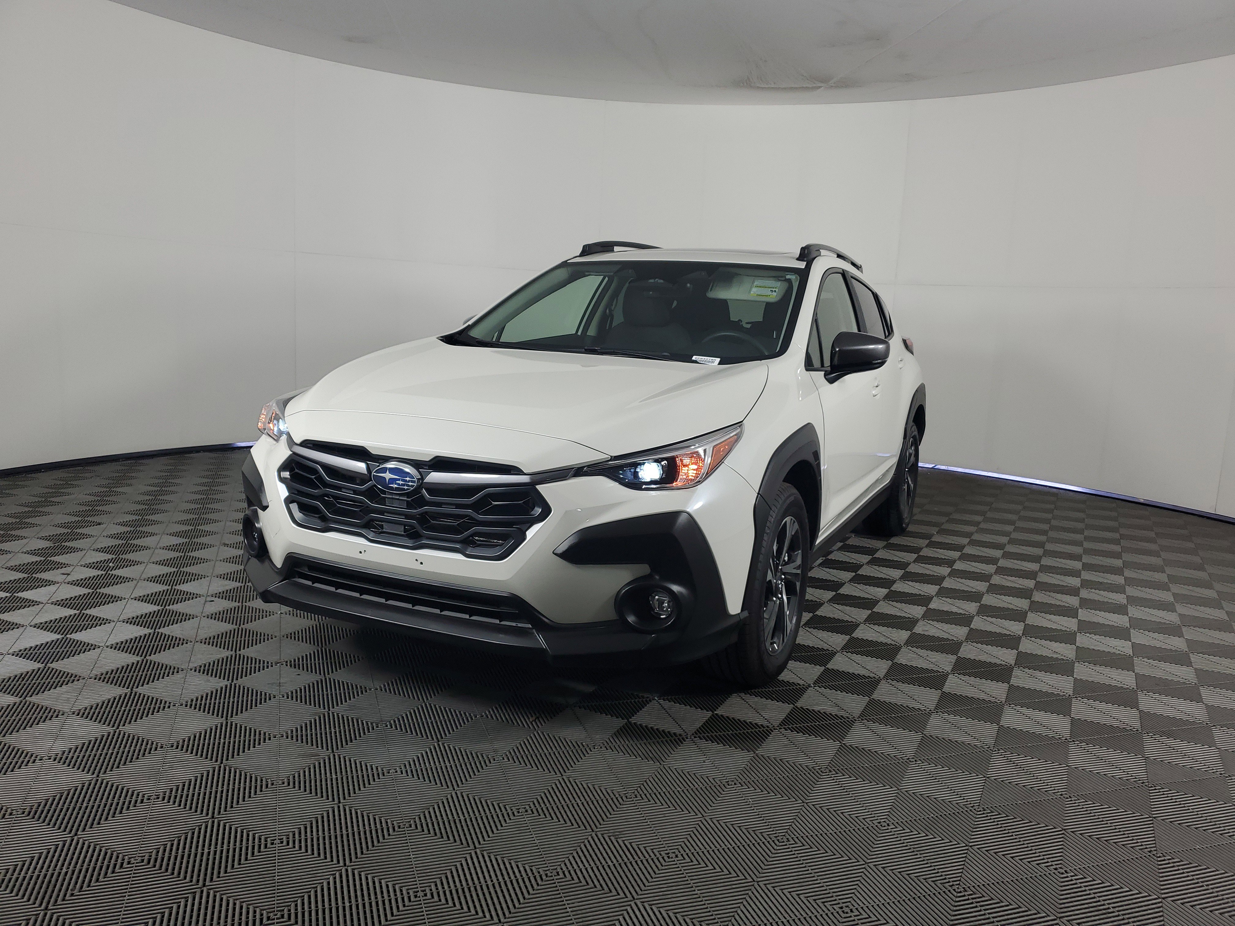 Used 2025 Subaru Crosstrek 2.5i Premium image 8