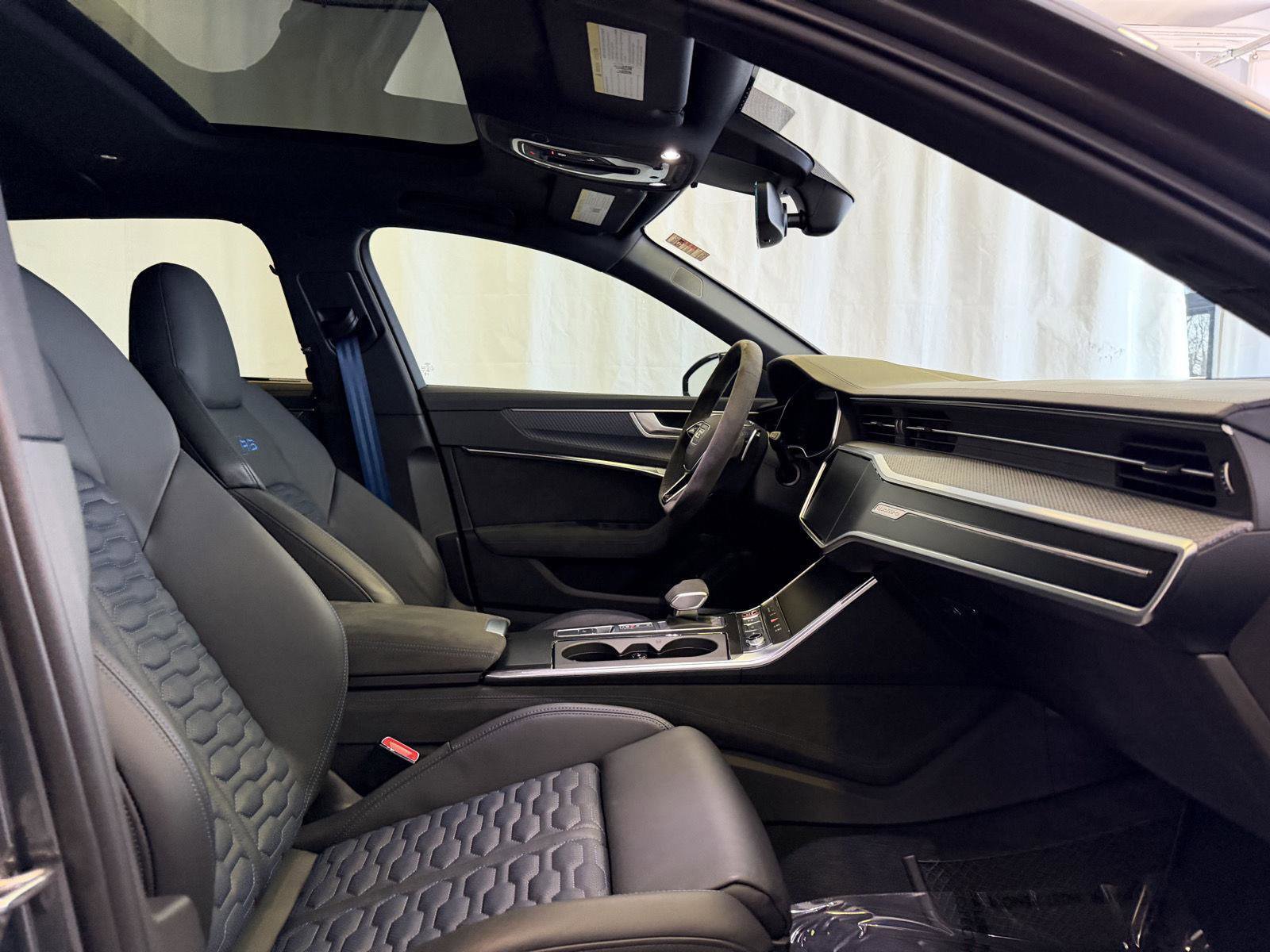 Used 2024 Audi RS 6 performance image 16