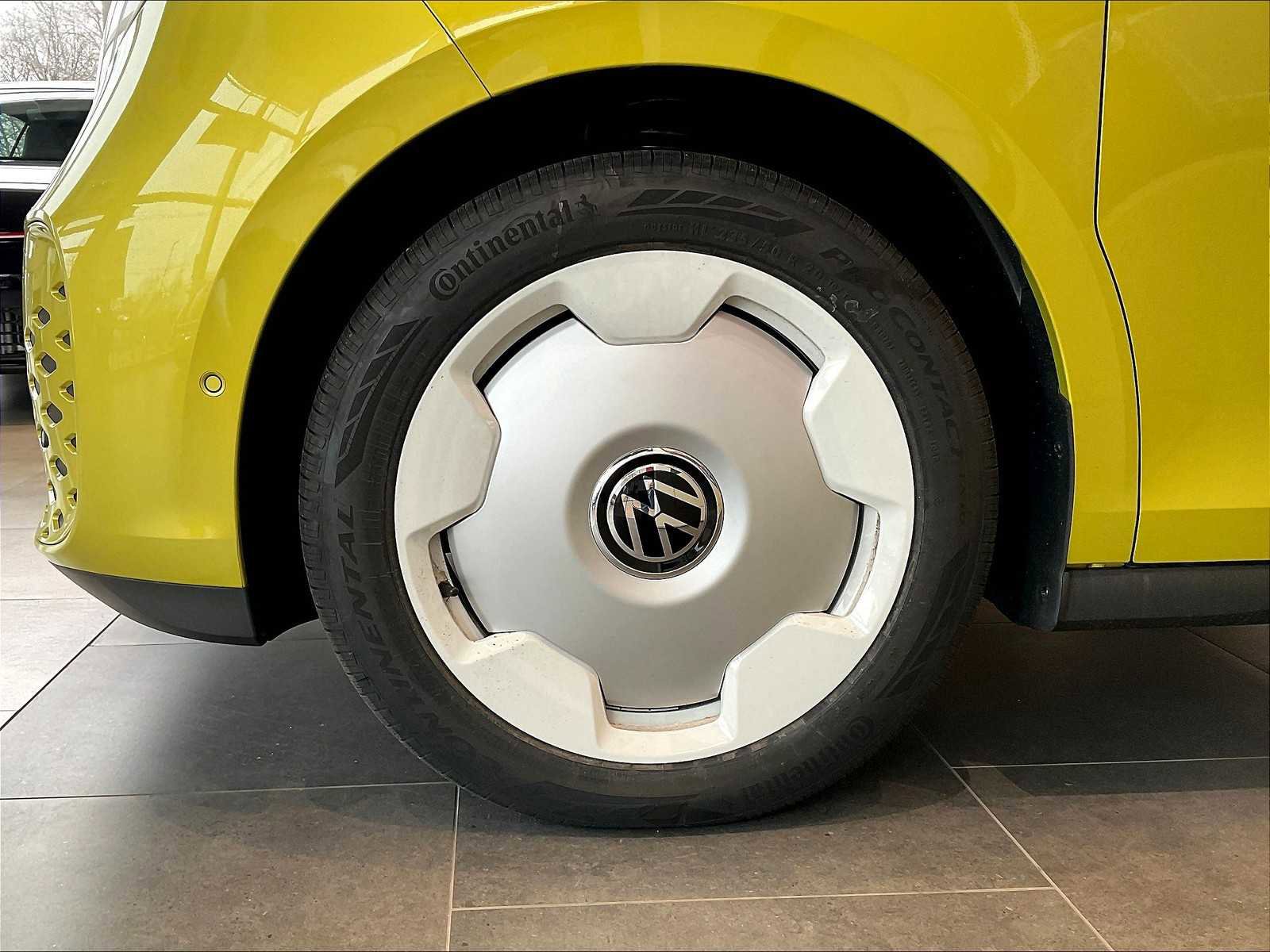 New 2025 Volkswagen ID. Buzz 1st Edition image 8