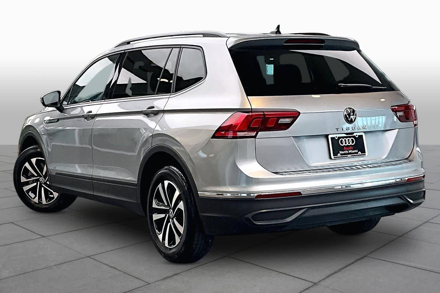 Used 2023 Volkswagen Tiguan S FWD image 11