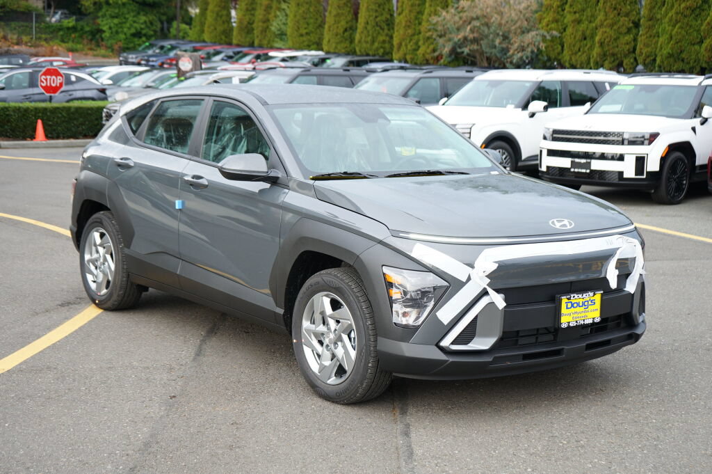 Used 2026 Hyundai Kona SE FWD image 3