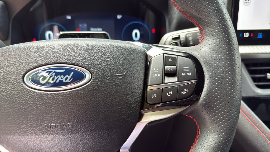 Used 2025 Ford Explorer ST w/ Sun And Sound Package AWD/4WD image 28